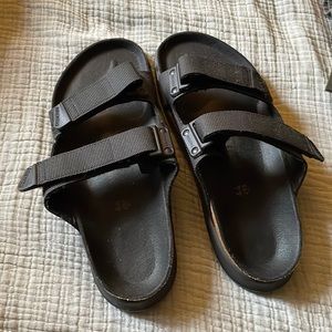 New mens Birkenstock two strap sandals. Never worn. Black size 44.